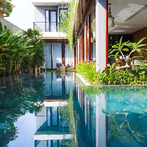 4* Apartahotel K House